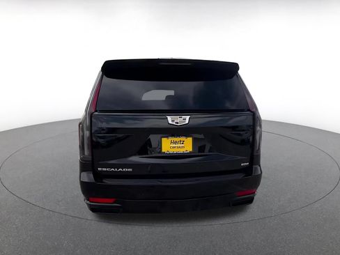Used 2023 Cadillac Escalade ESV Sport AWD/4WD image 11