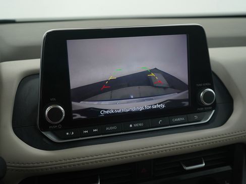 Used 2023 Nissan Rogue SV w/ SV Premium B Package image 26