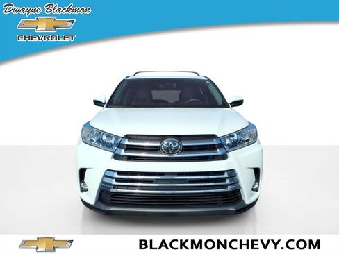 Used 2019 Toyota Highlander Limited FWD image 8