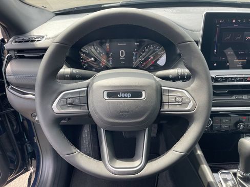 New 2026 Jeep Compass Latitude AWD/4WD image 14