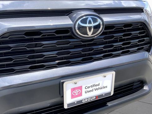 Used 2025 Toyota RAV4 XLE w/ Convenience Package FWD image 29