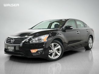 Used 2015 Nissan Altima 2.5 SL w/ Moonroof Package FWD video 1