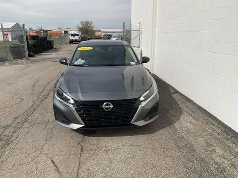 Used 2025 Nissan Altima 2.5 SV image 5