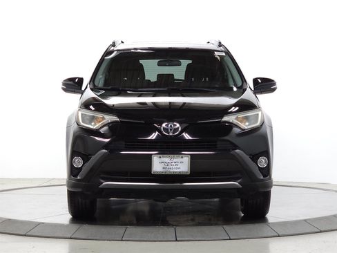 Used 2016 Toyota RAV4 XLE AWD/4WD image 2