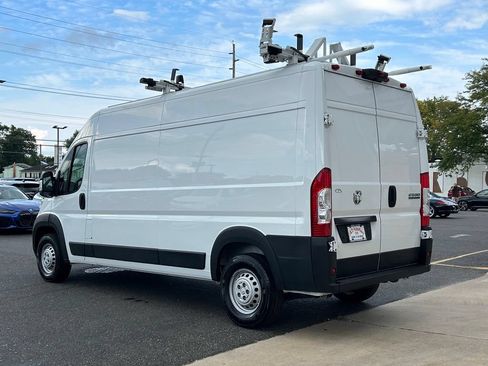 Used 2024 RAM ProMaster 2500 FWD image 5