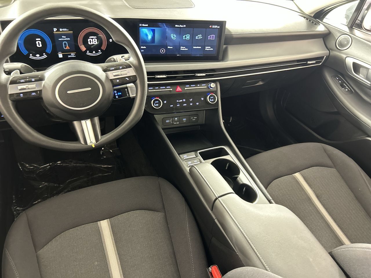Used 2025 Hyundai Sonata SEL FWD image 23