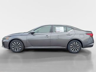 Used 2023 Nissan Altima 2.5 SV video 2