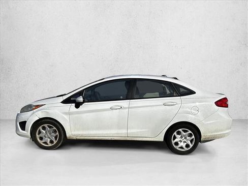 Used 2013 Ford Fiesta S image 8
