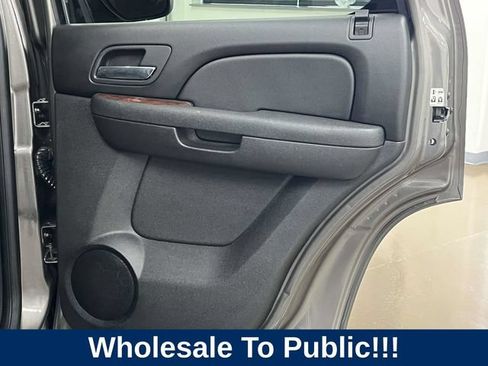 Used 2012 Chevrolet Tahoe LT w/ Luxury Package RWD image 24