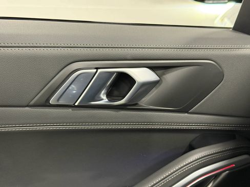 Used 2022 BMW X6 xDrive40i w/ M Sport Package AWD/4WD image 65