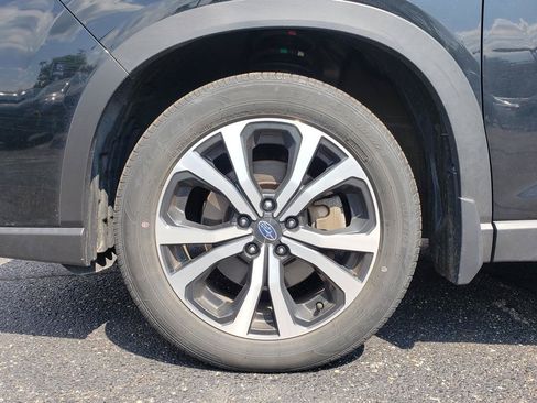 Used 2023 Subaru Forester Limited AWD/4WD image 7