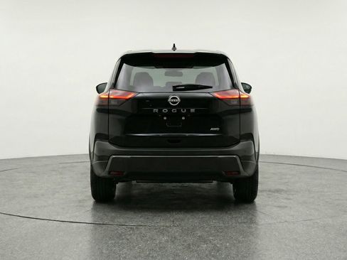 Used 2025 Nissan Rogue SV image 7