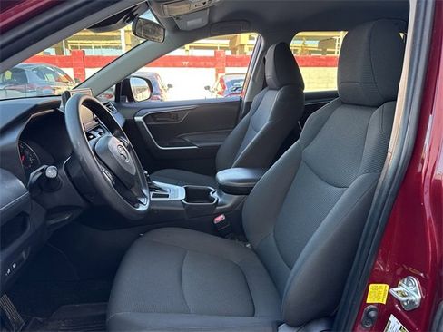 Used 2022 Toyota RAV4 LE image 25