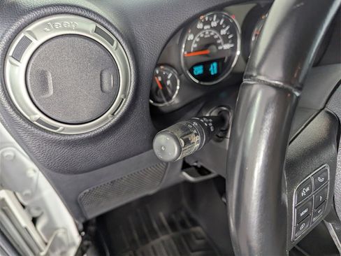 Used 2017 Jeep Wrangler Unlimited Sahara w/ Dual Top Group image 20