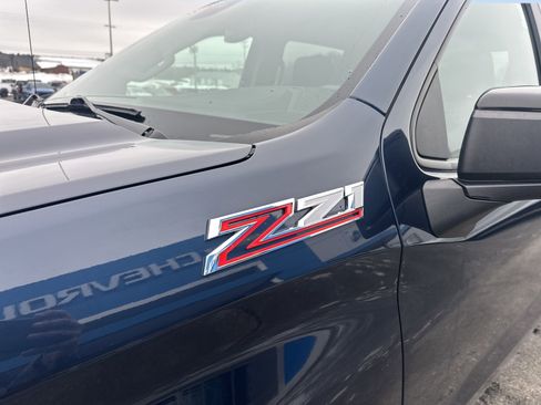 Certified 2022 Chevrolet Silverado 1500 RST image 4