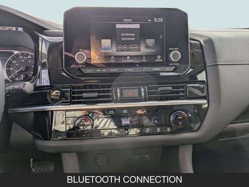 New 2025 Nissan Pathfinder SV image 17