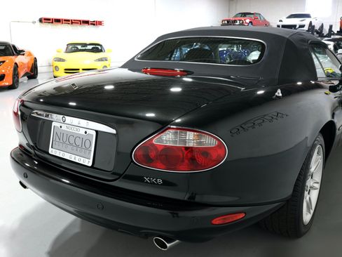 Used 2001 Jaguar XK8 Convertible RWD image 12