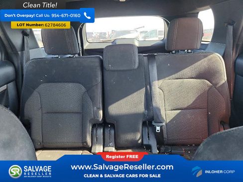 Used 2018 Ford Explorer XLT FWD image 13