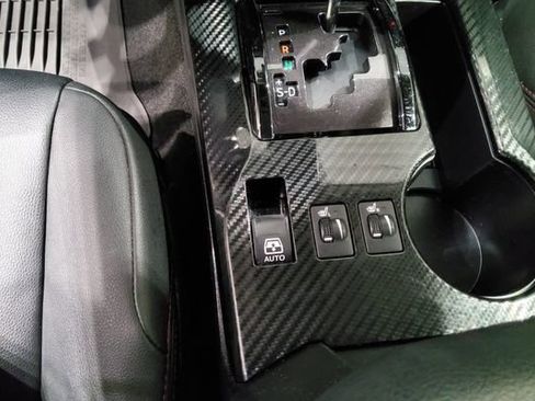 Used 2020 Toyota 4Runner TRD Off-Road Premium w/ Moonroof Package AWD/4WD image 25