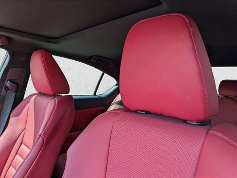 Used 2022 Lexus IS 350 F Sport image 5