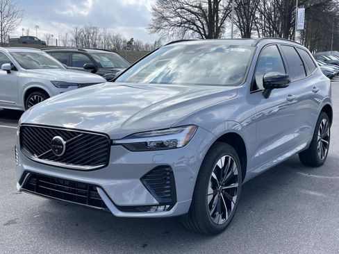 New 2026 Volvo XC60 B5 Plus w/ Protection Package Premier image 3