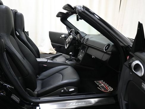 Used 2010 Porsche Boxster RWD image 9