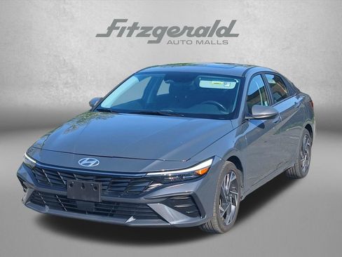 Certified 2024 Hyundai Elantra SEL w/ Convenience Package FWD image 1