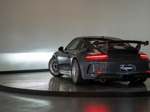 Used 2018 Porsche 911 GT3 image 26