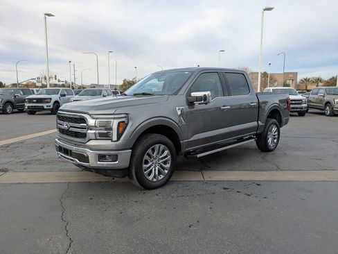 Used 2025 Ford F150 Lariat w/ Equipment Group 501A Mid image 8