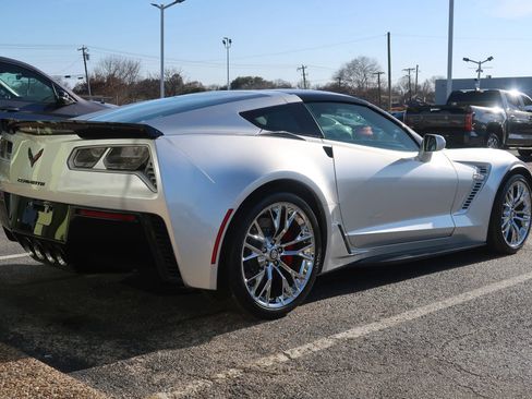 Used 2017 Chevrolet Corvette Z06 RWD image 14