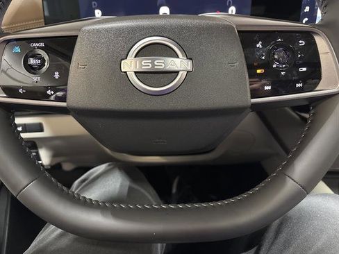 Used 2025 Nissan Murano Platinum w/ Cargo Package image 16