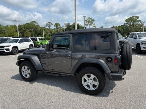 Used 2026 Jeep Wrangler Sport AWD/4WD image 5