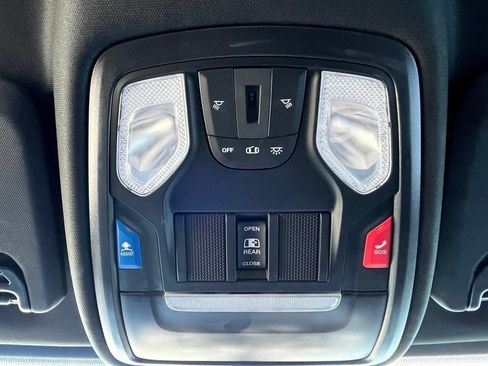 Used 2024 RAM 3500 Tradesman AWD/4WD image 23
