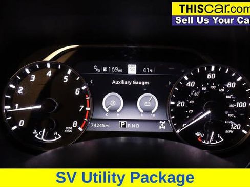 Used 2021 Nissan Titan SV w/ SV Convenience Package image 11