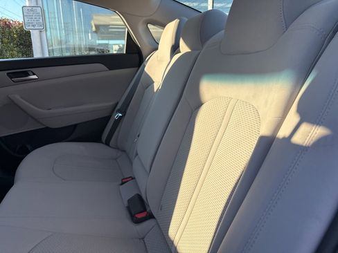 Used 2018 Hyundai Sonata SE image 13