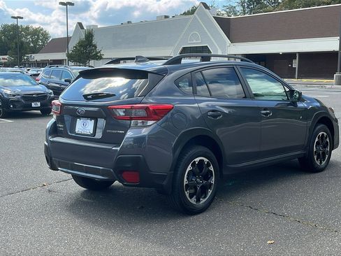 Used 2021 Subaru Crosstrek 2.0i Premium w/ Moonroof Package image 5