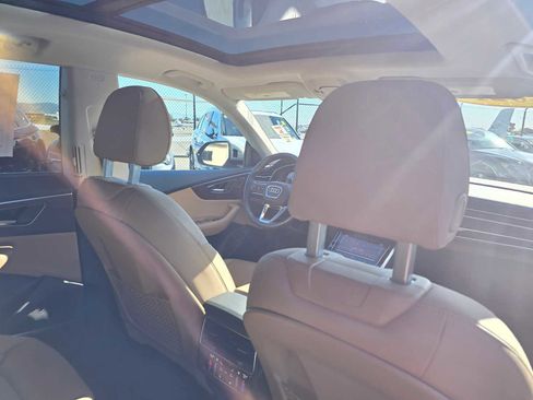 Used 2021 Audi Q8 Prestige w/ Prestige Package image 15