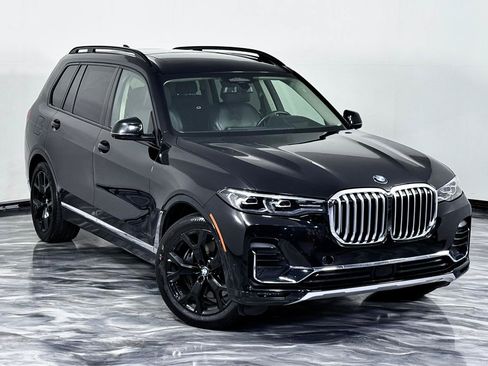Used 2021 BMW X7 xDrive40i w/ Premium Package AWD/4WD image 3