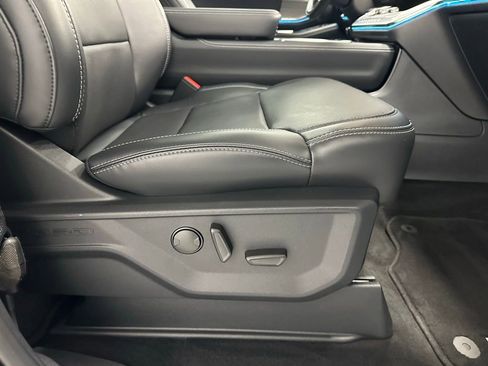 Used 2025 Ford Expedition Max Platinum AWD/4WD image 59