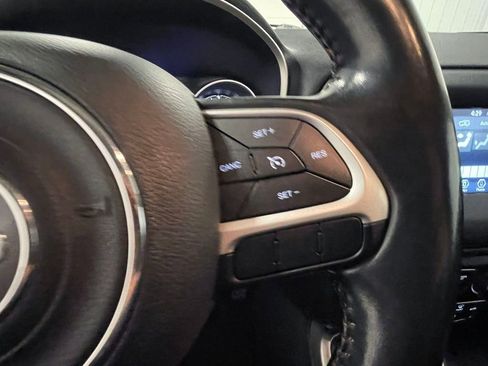 Used 2020 Jeep Compass Latitude image 33