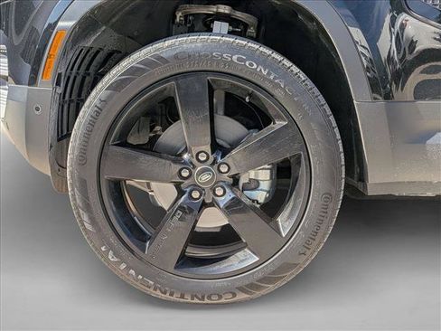 Used 2024 Land Rover Defender 110 S image 18