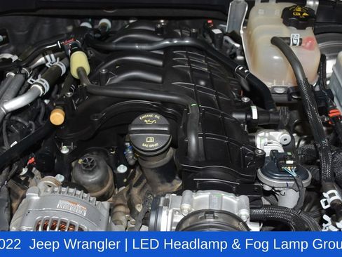 Used 2022 Jeep Wrangler Sport AWD/4WD image 9