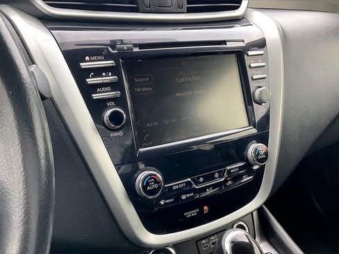 Used 2019 Nissan Murano SV image 25