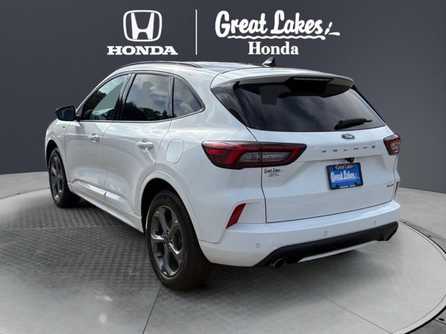 Used 2024 Ford Escape ST-Line w/ Tech Pack #1 AWD/4WD image 4