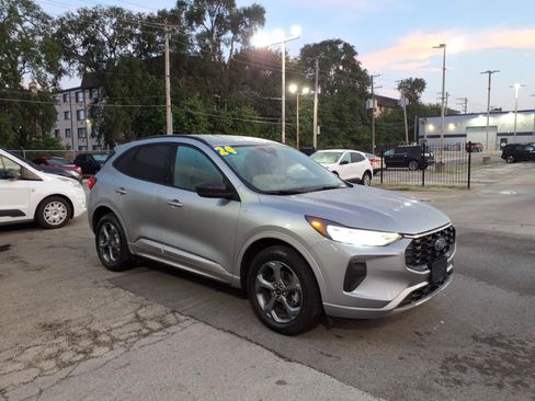 Certified 2024 Ford Escape ST-Line AWD/4WD image 1