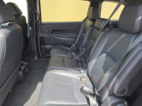 Used 2025 Honda Odyssey Sport-L image 4