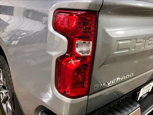 Certified 2024 Chevrolet Silverado 1500 LT AWD/4WD image 8