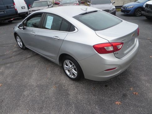 Used 2016 Chevrolet Cruze LT image 27