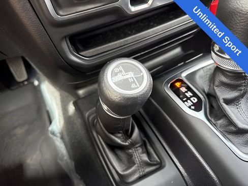 Used 2021 Jeep Wrangler Unlimited Sport AWD/4WD image 19