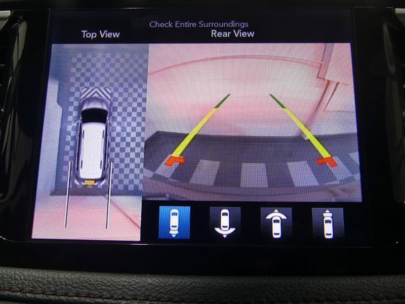 Used 2017 Chrysler Pacifica Limited w/ UConnect Theater Package FWD image 13